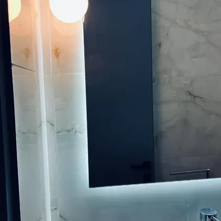 Thelxis Apartament *