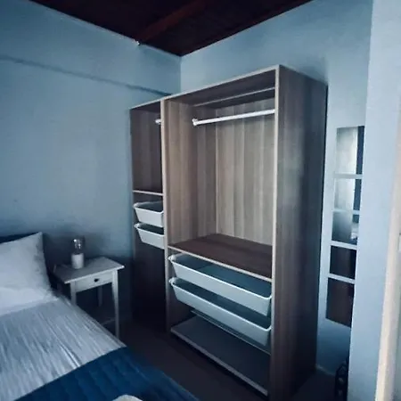 Apartament Thelxis *