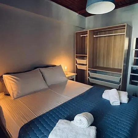 Apartament Thelxis
