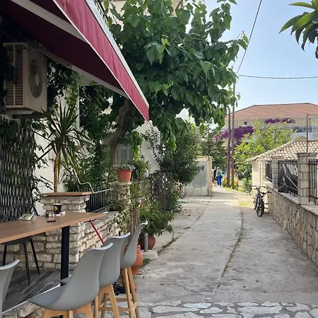 Thelxis Apartament